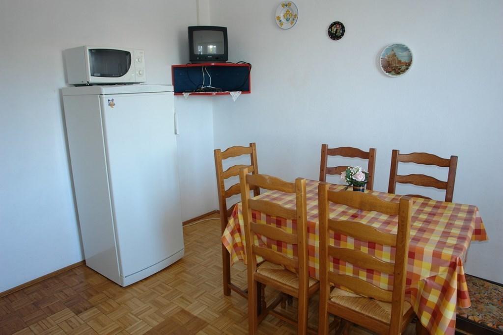 Beautiful Apartment In Crikvenica With Kitchen Room photo